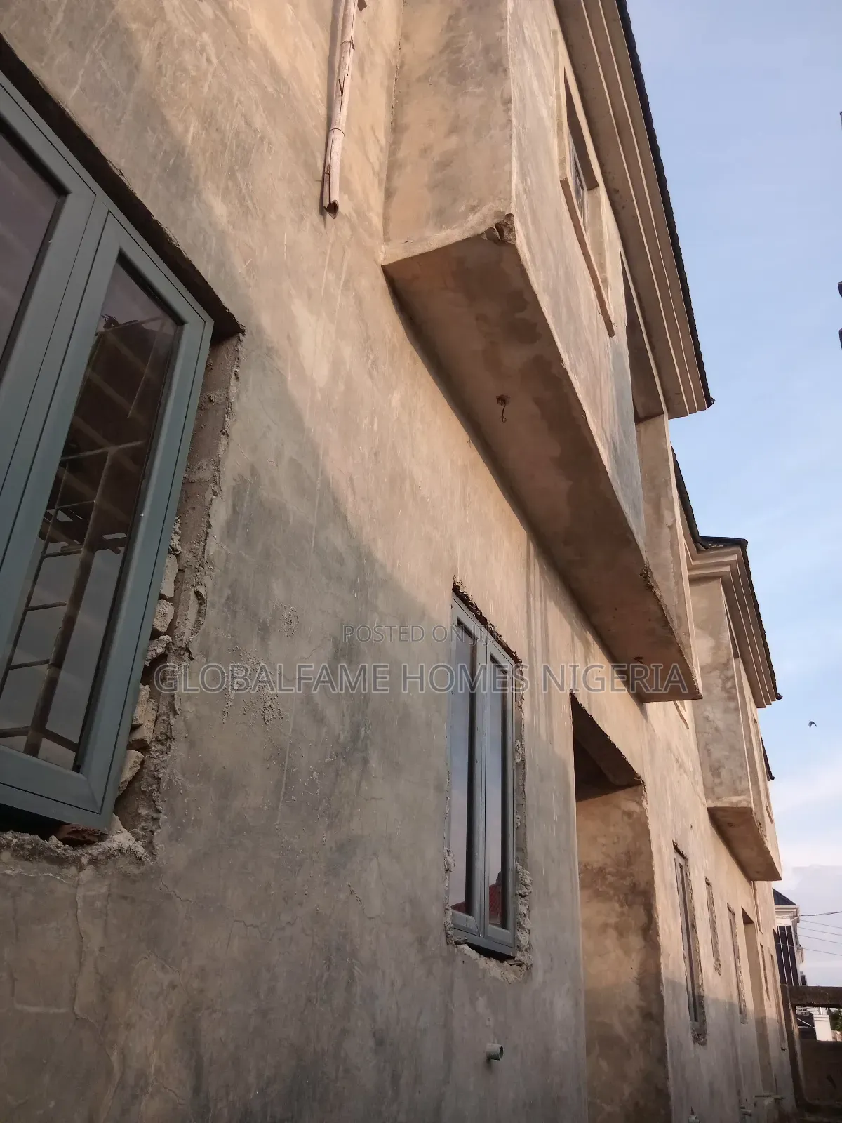 12bdrm Block of Flats in An Estate At Lakowe for sale