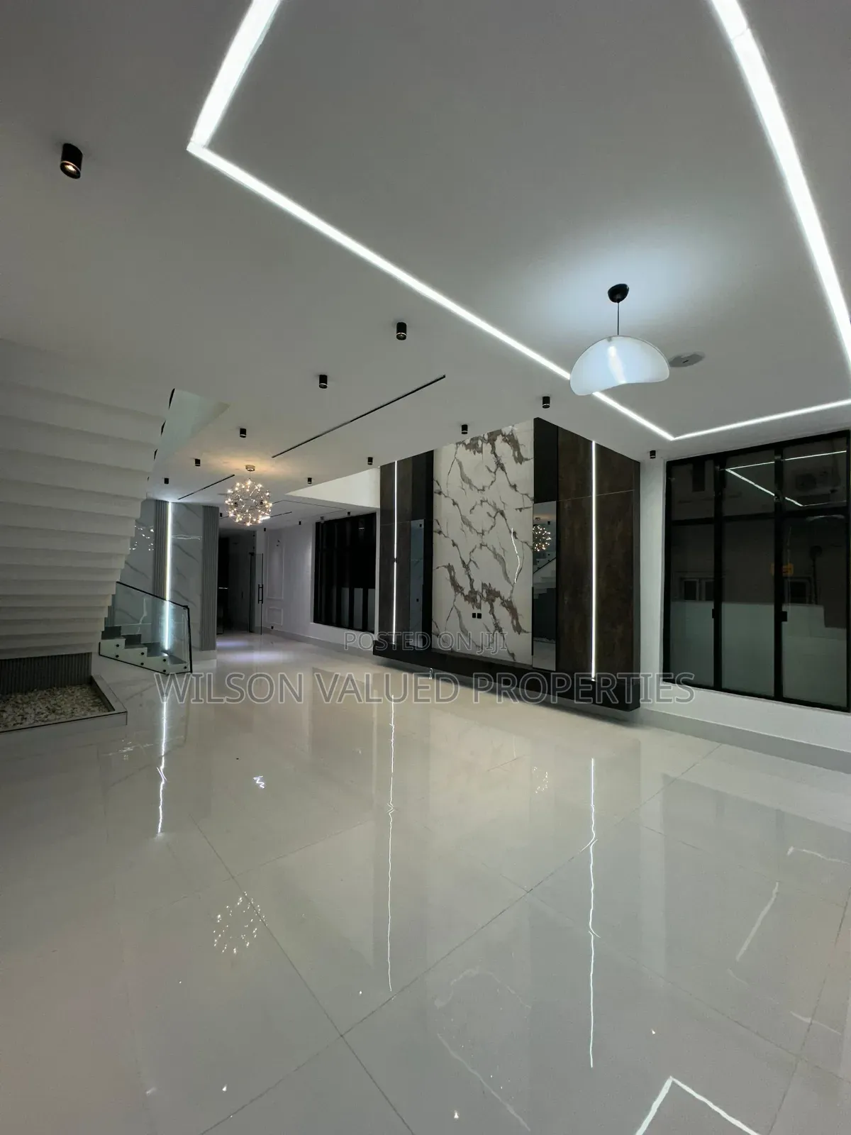 5bdrm Duplex in Wvp Homes, Chevron for sale