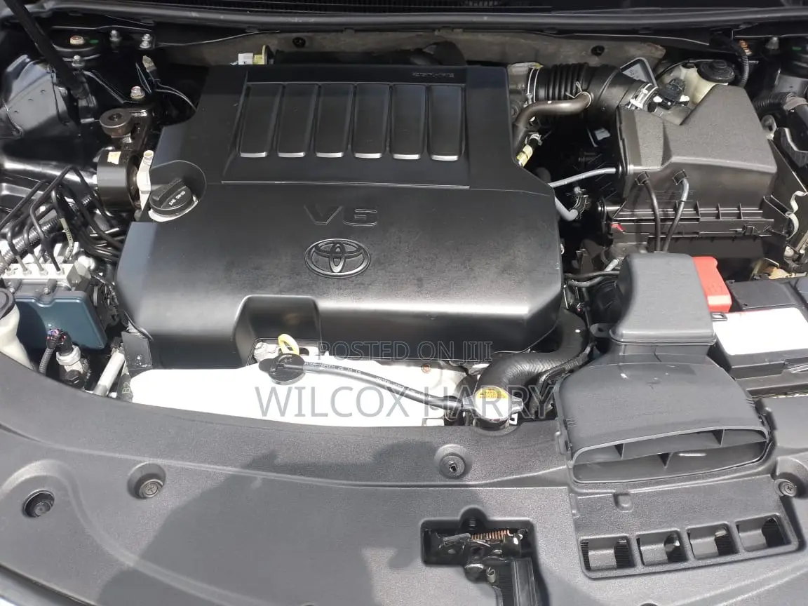 Toyota Avalon XLE Premium FWD Sedan (3.6L 6cyl 6A) 2016 Black