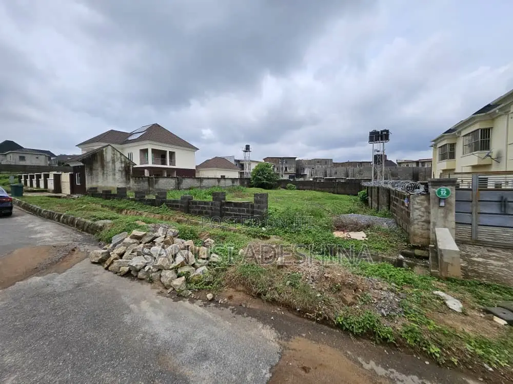 600sqm of Residential Land at Guzape Main,By Fha