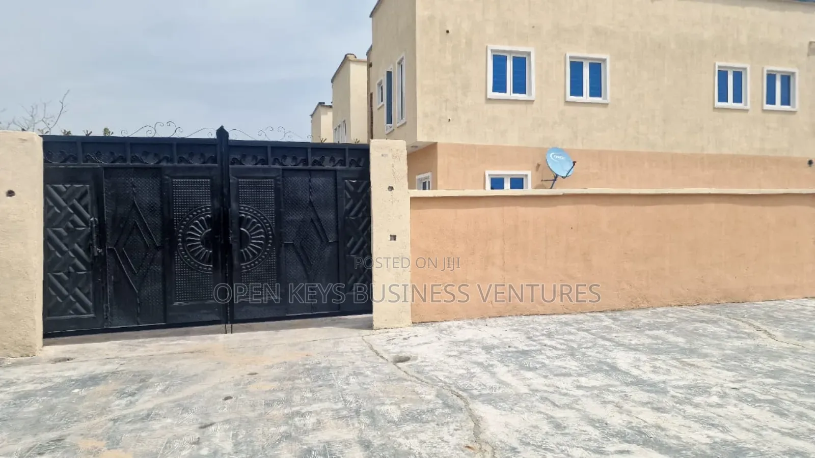 4bdrm Duplex in Abijo Gra for sale