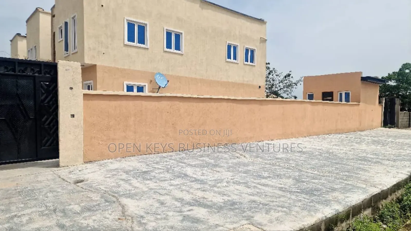 4bdrm Duplex in Abijo Gra for sale