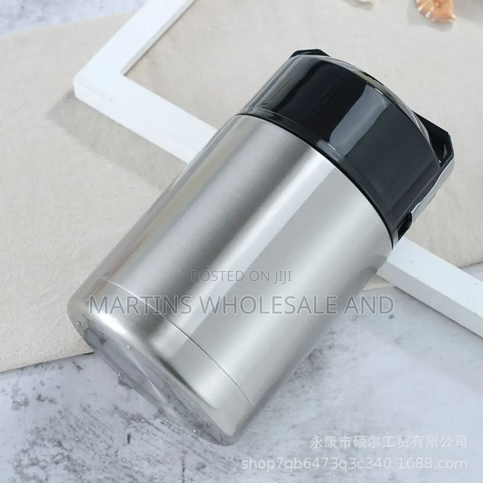 Vacuum-Insulated Food Container