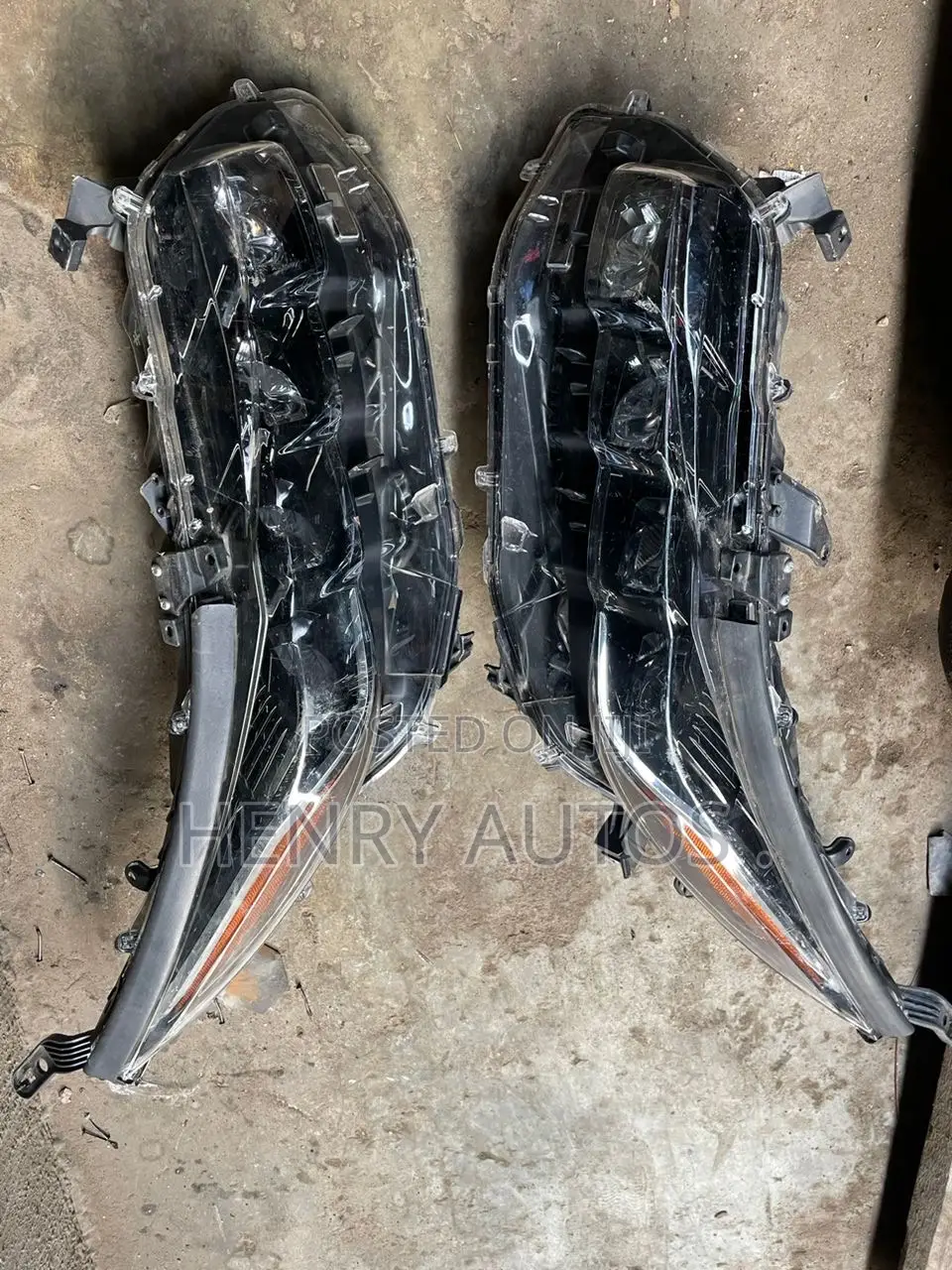 Set Headlamp Prius 2020