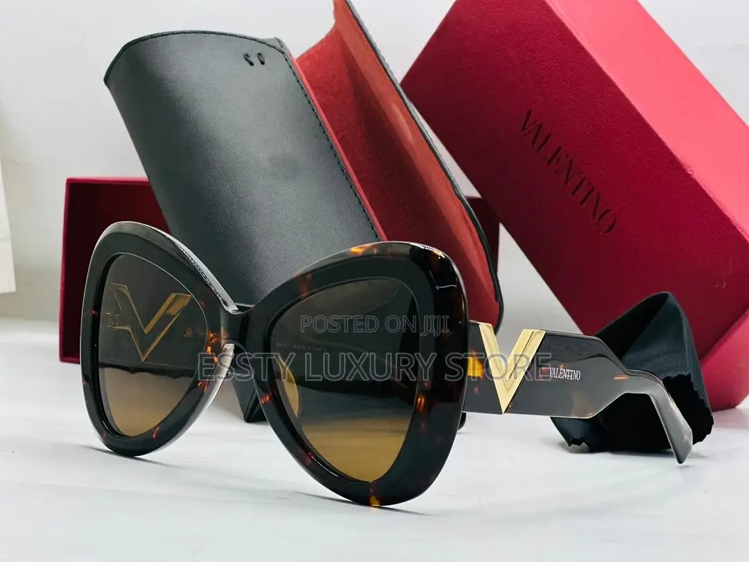 Quality Luxury Valentino Glasses