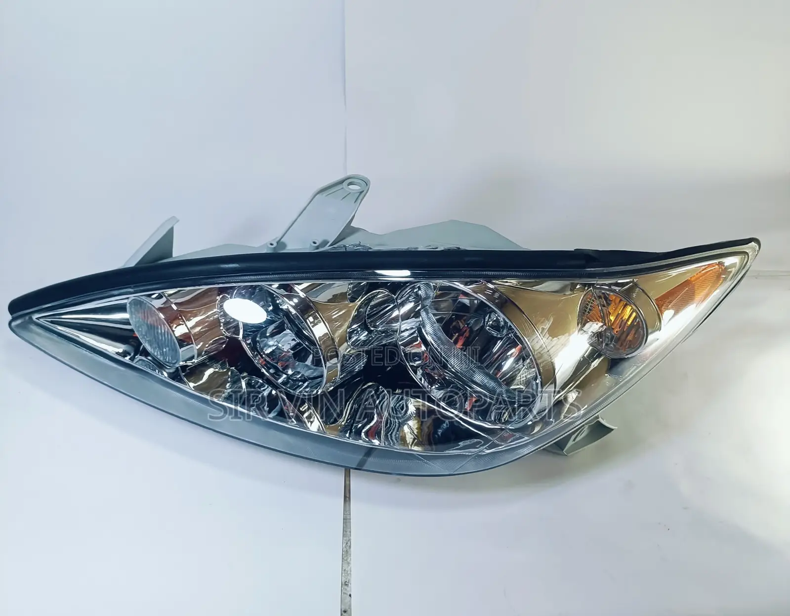 Camry 2005/2006 Headlight (Complete Set)