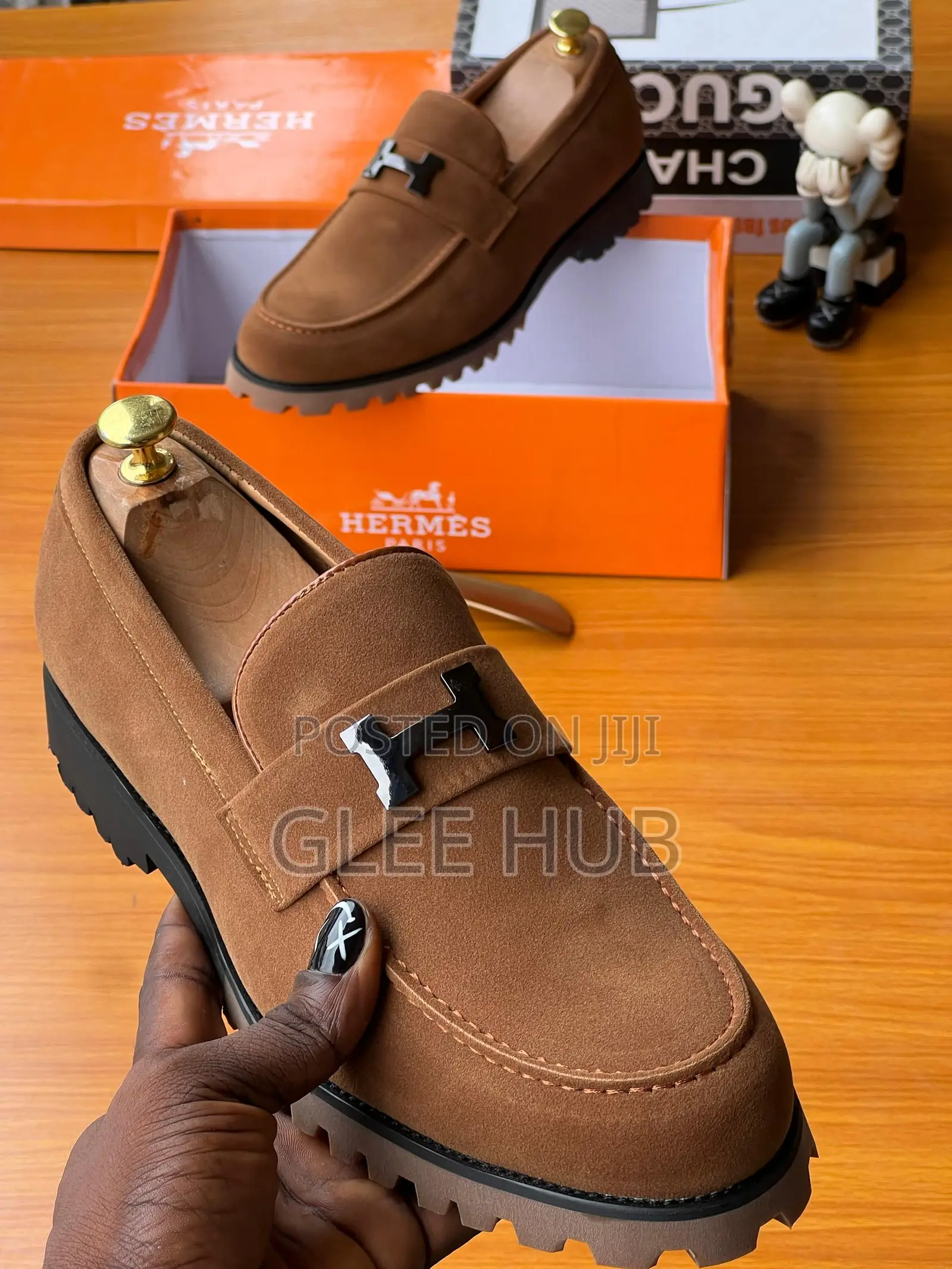 Suede Hermes Corporate Shoes