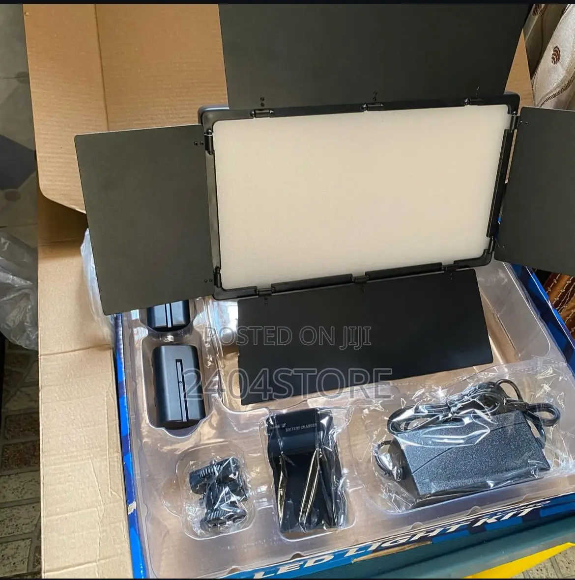 Led 800 With Two Batteries
