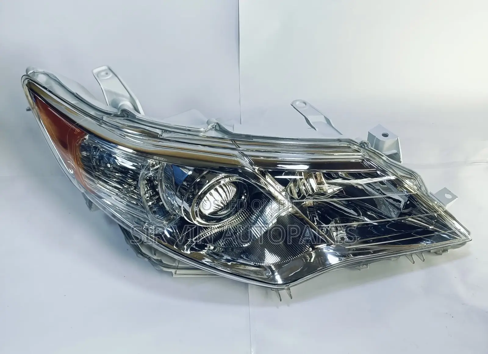 Toyota Camry 2012/2013 Headlight/Headlamp (Complete Set Le)