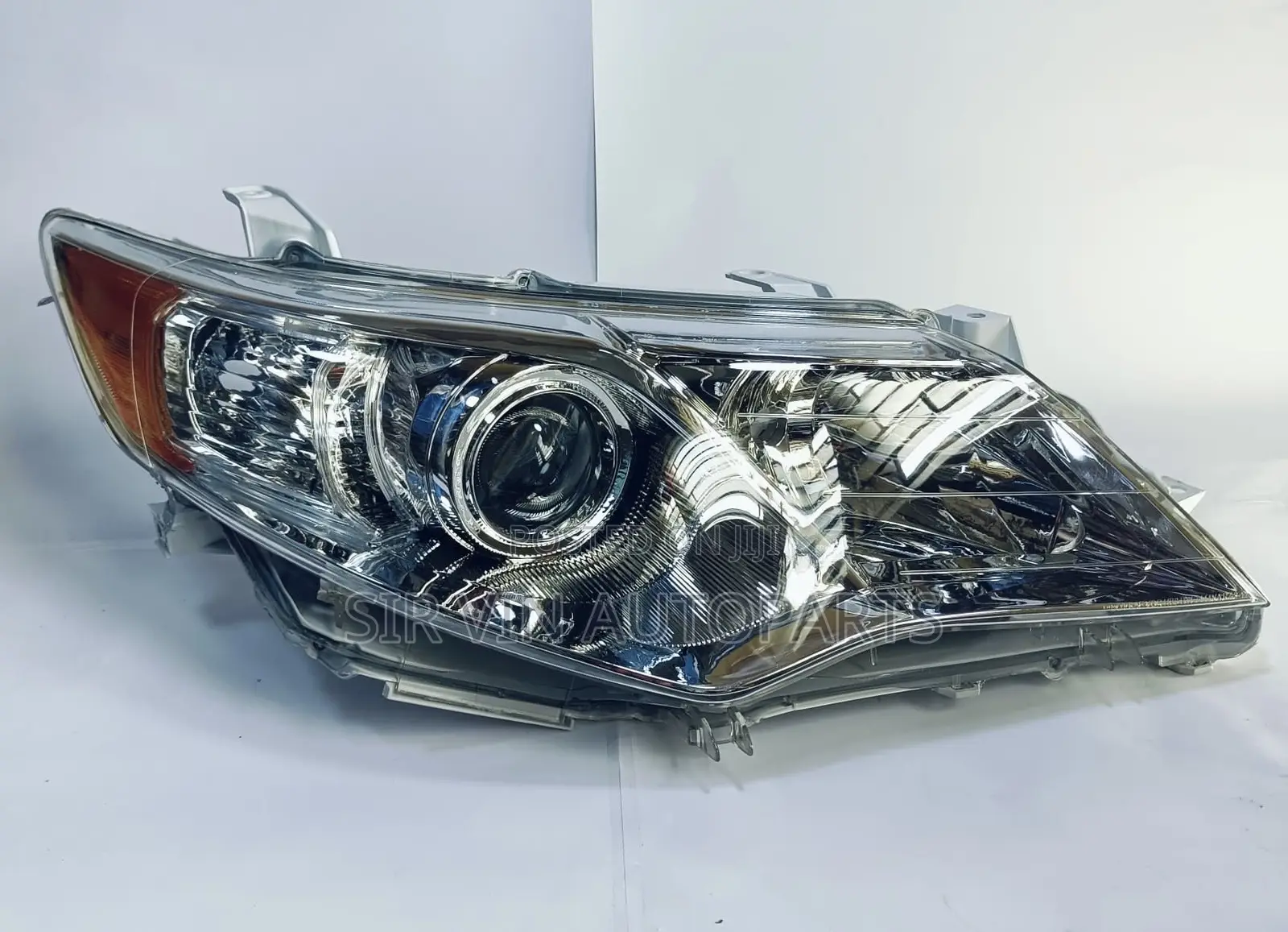 Toyota Camry 2012/2013 Headlight/Headlamp (Complete Set Le)