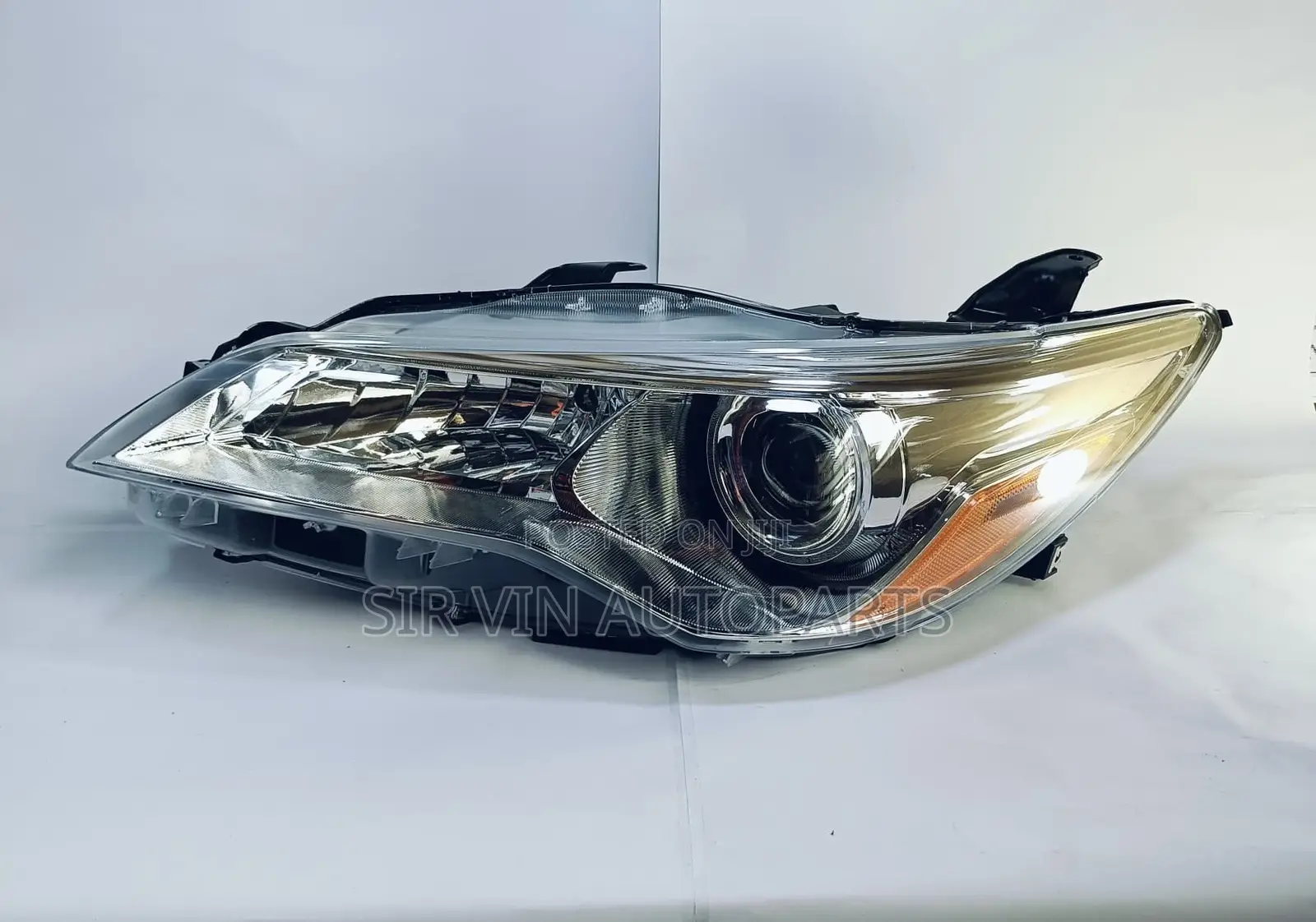 Toyota Camry 2015/2016/2017 Headlight/Headlamp (Complete Set)