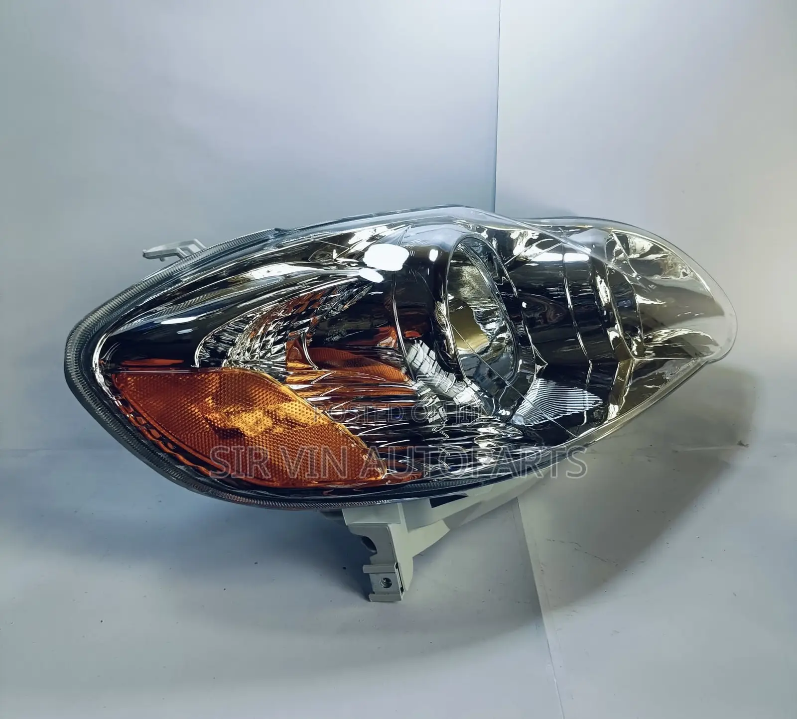 Toyota Corolla 2005/2006/2007 Headlight/Headlamp (Complete Set)