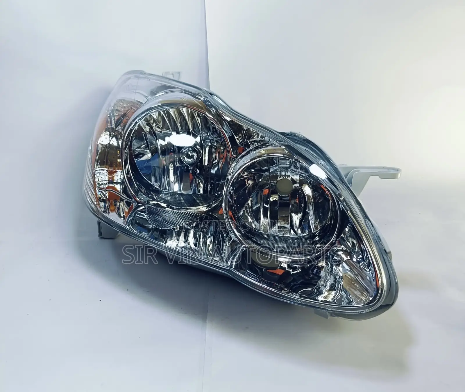 Toyota Corolla 2005/2006/2007 Headlight/Headlamp (Complete Set)