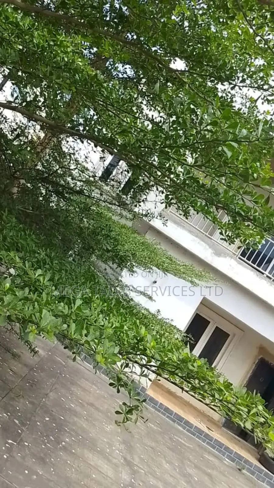 5bdrm Duplex in Bankole Estate, Ojodu for sale