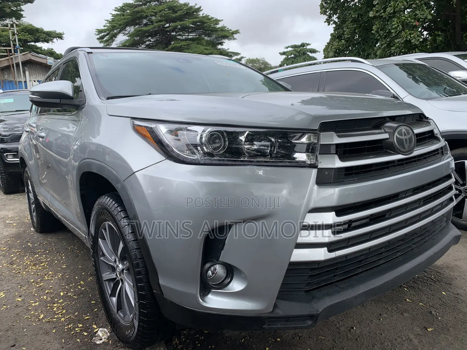 Toyota Highlander XLE 2019 Silver