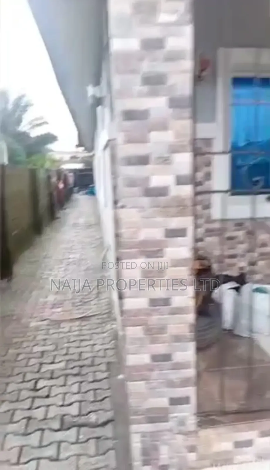 3bdrm Bungalow in New Rd, Awoyaya for sale