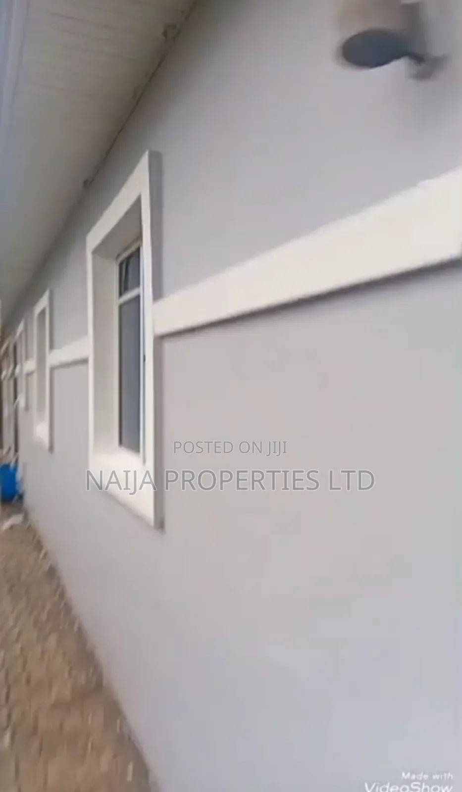 3bdrm Bungalow in New Rd, Awoyaya for sale