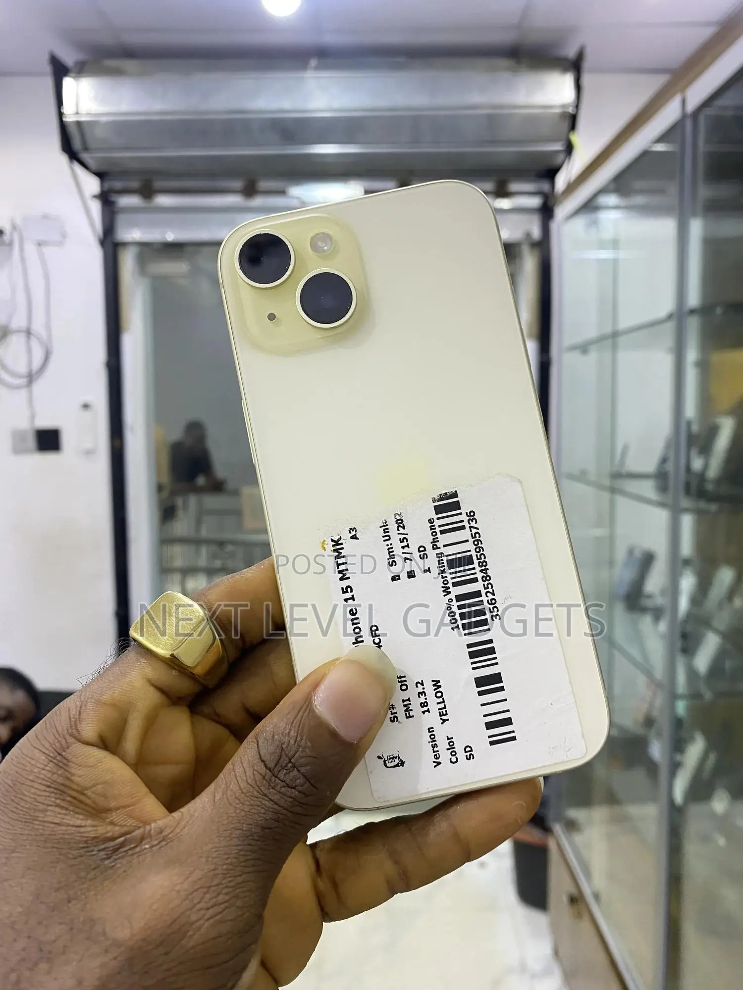 Apple iPhone 15 128 GB Yellow