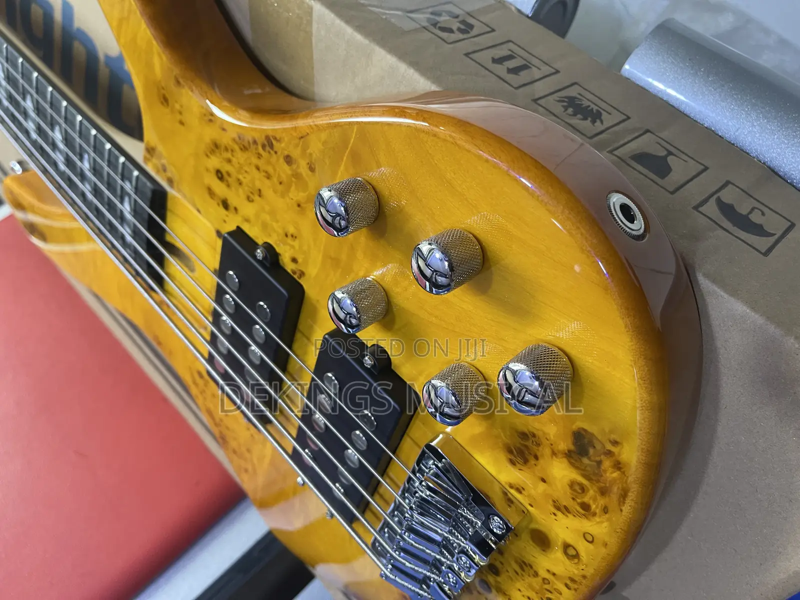 Bullfighter Active 5 Strings Electric Bass Guitar