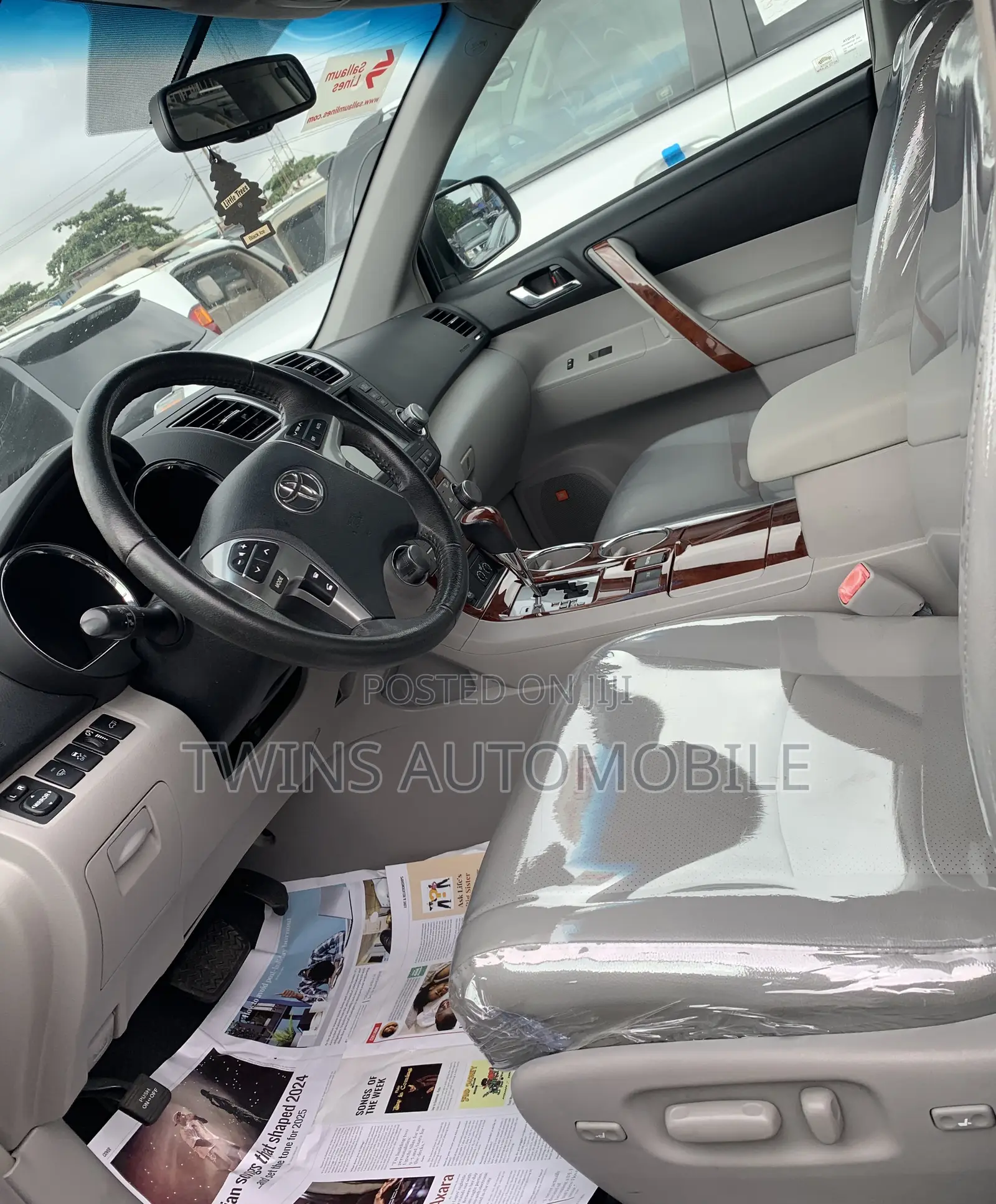 Toyota Highlander Limited 2012 Silver