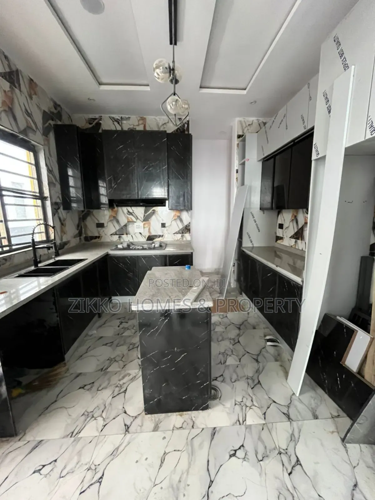 4bdrm Duplex in Ikota Gra, Lekki for sale