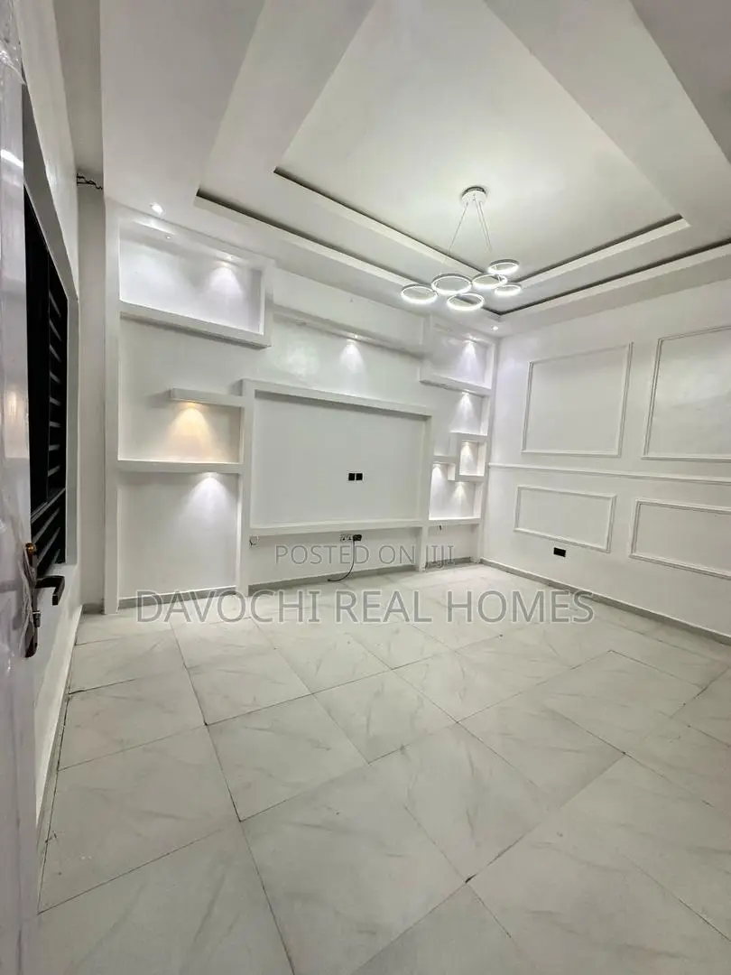 Mini Flat in Orchid Road, Lekki Phase 2 for rent