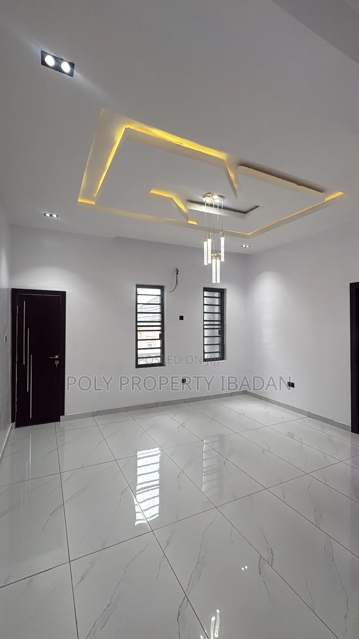 4bdrm Mansion in Carlton Gate Estate, Ibadan for sale