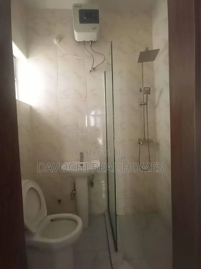4bdrm Duplex in Orchid Road, Lekki Phase 2 for rent