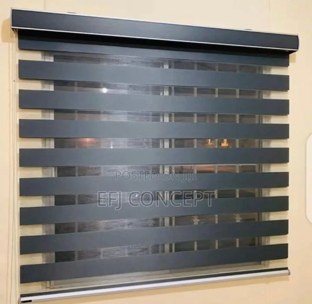 Day And Night Window Blind - Bold Grey Design