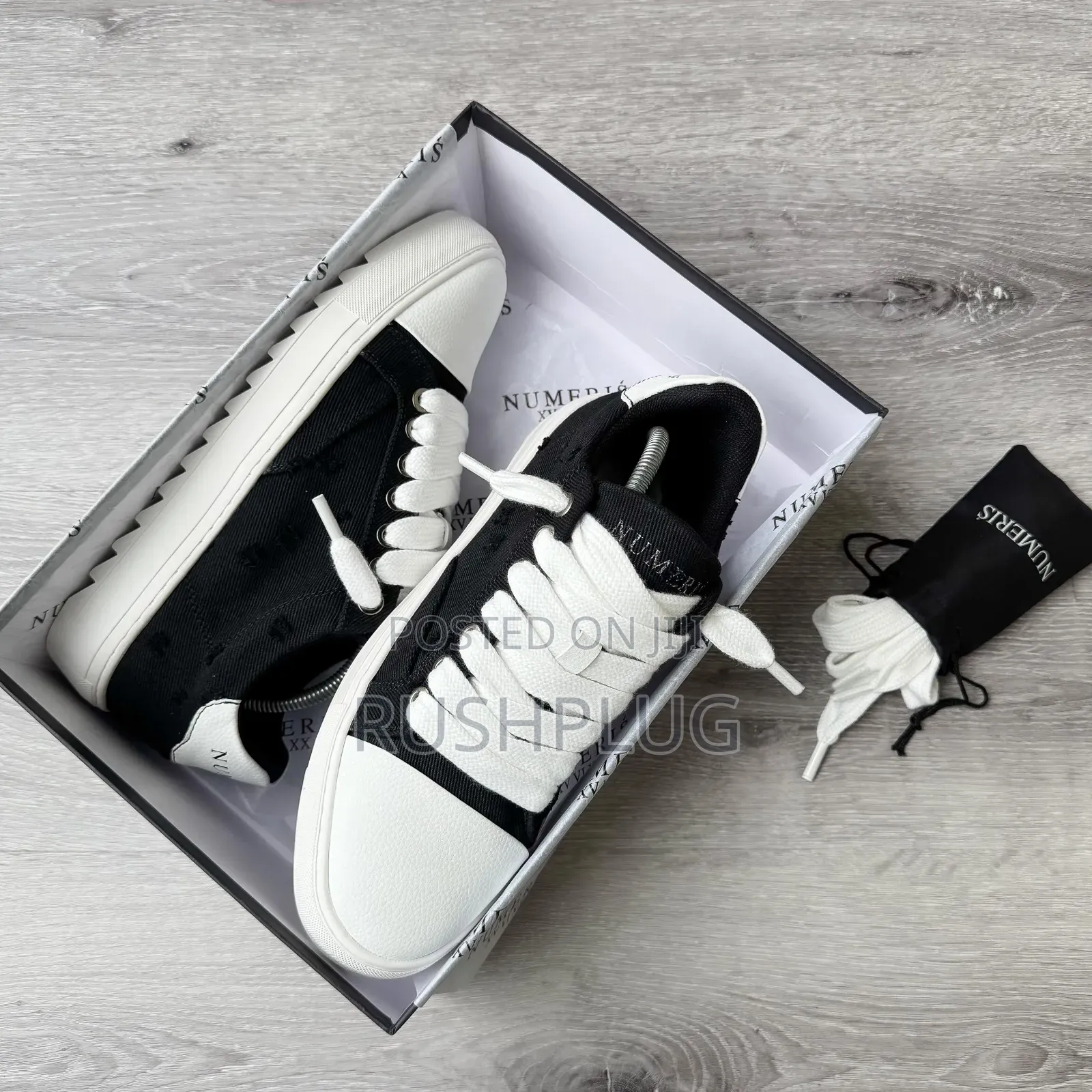 Numeris Atelier “Vintage Denim Black” Sneakers