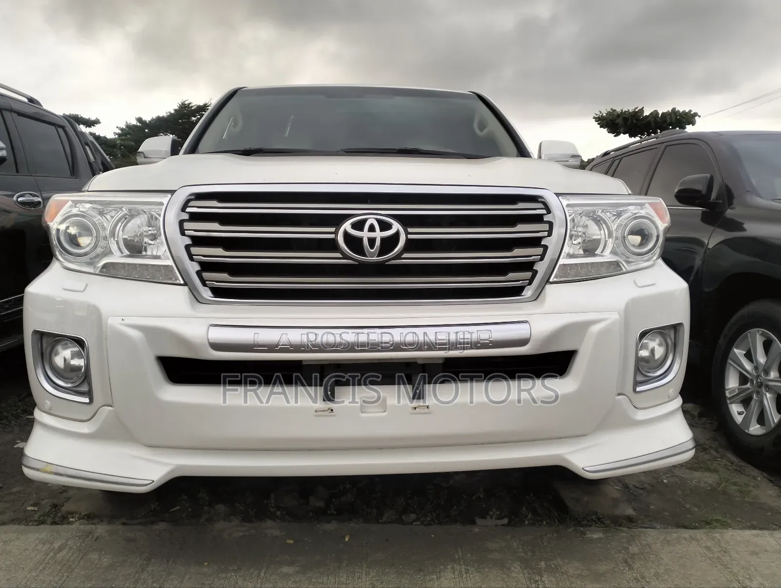 Toyota Land Cruiser 2016 White