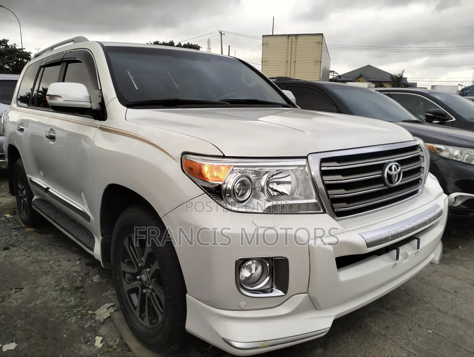 Toyota Land Cruiser 2016 White