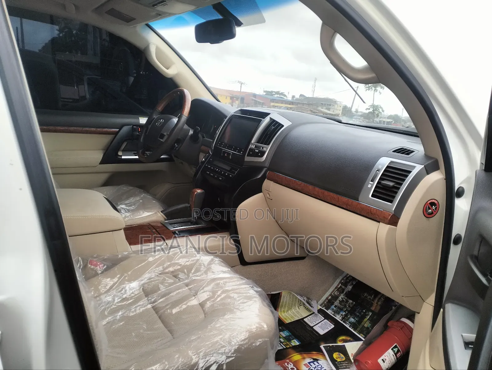 Toyota Land Cruiser 2016 White