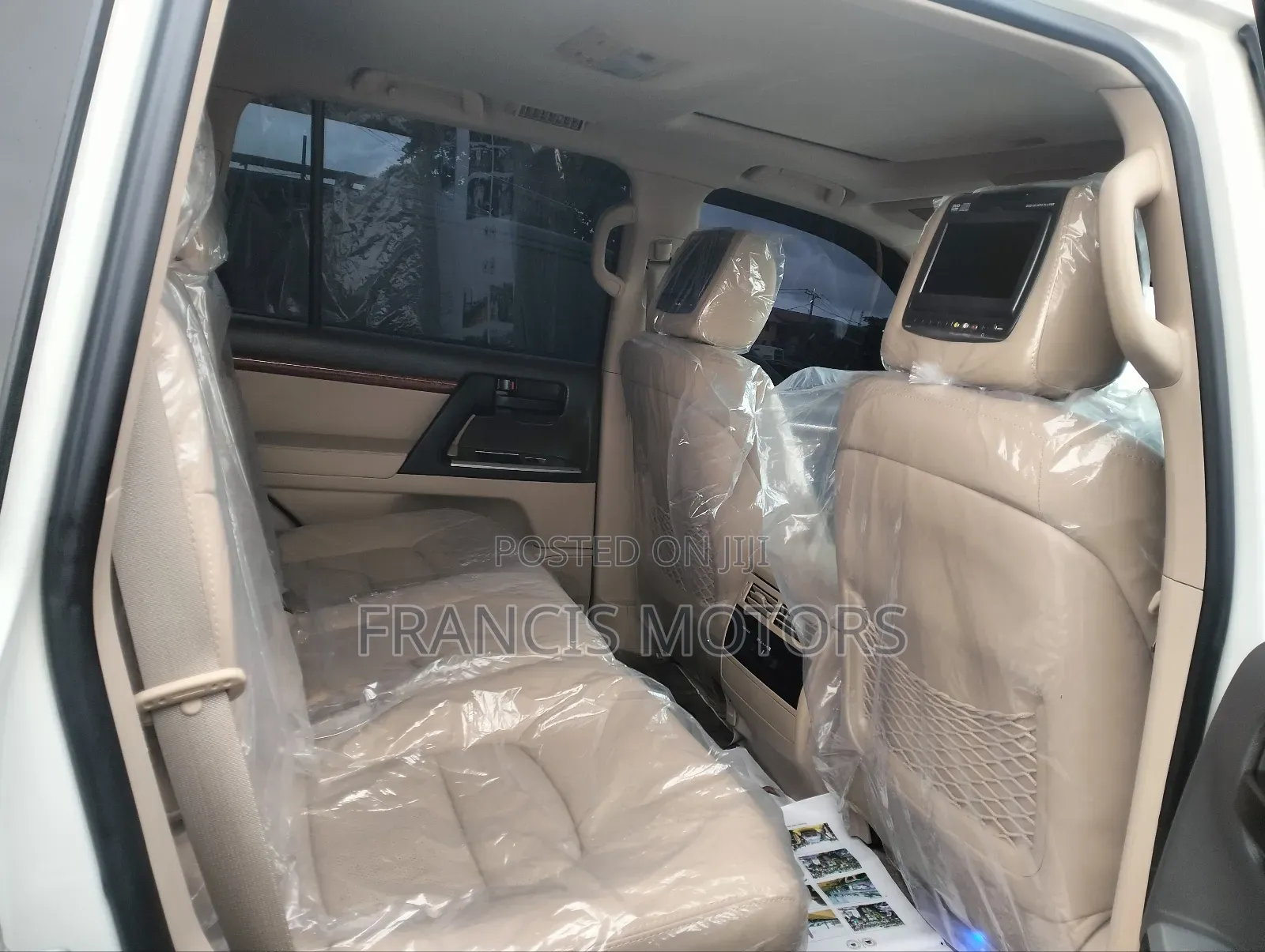 Toyota Land Cruiser 2016 White