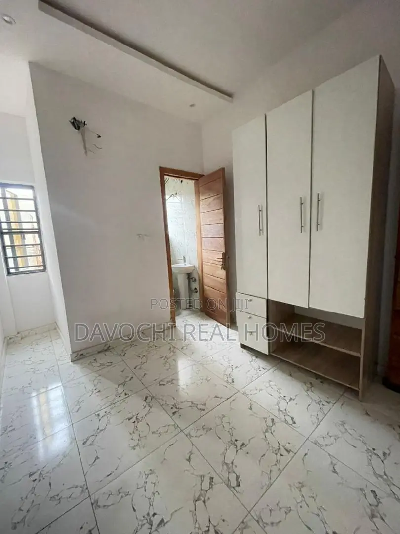 4bdrm Duplex in 2Nd Toll Gate, Lekki Phase 2 for rent