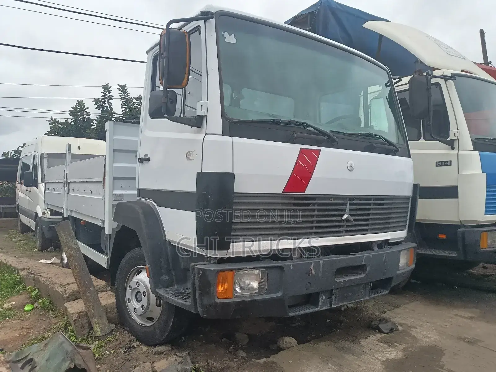 Mercedes Benz 814 Pickup Truck Short Chassis 4 Cylinder Turbo Engine
