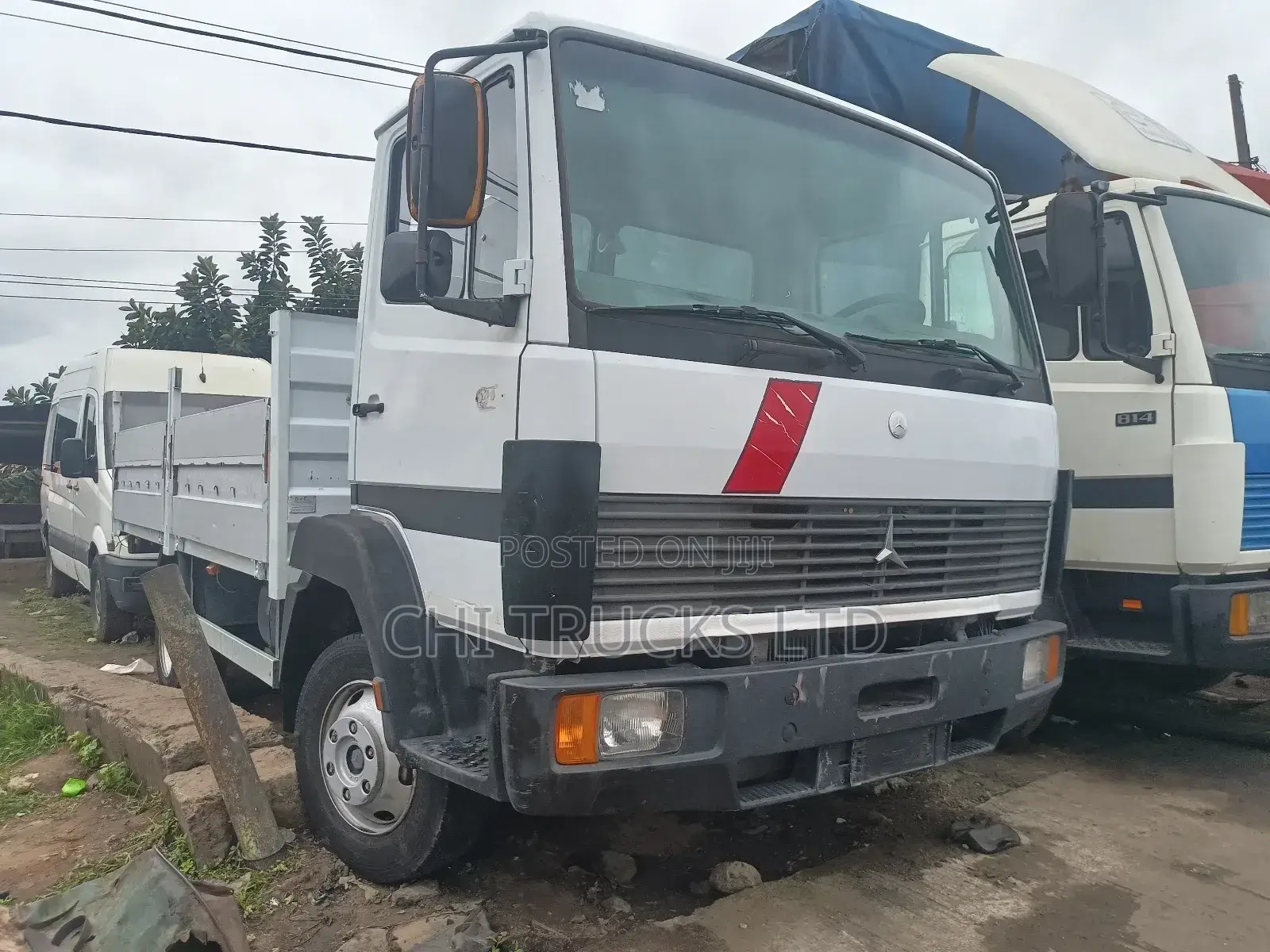 Mercedes Benz 814 Pickup Truck Short Chassis 4 Cylinder Turbo Engine