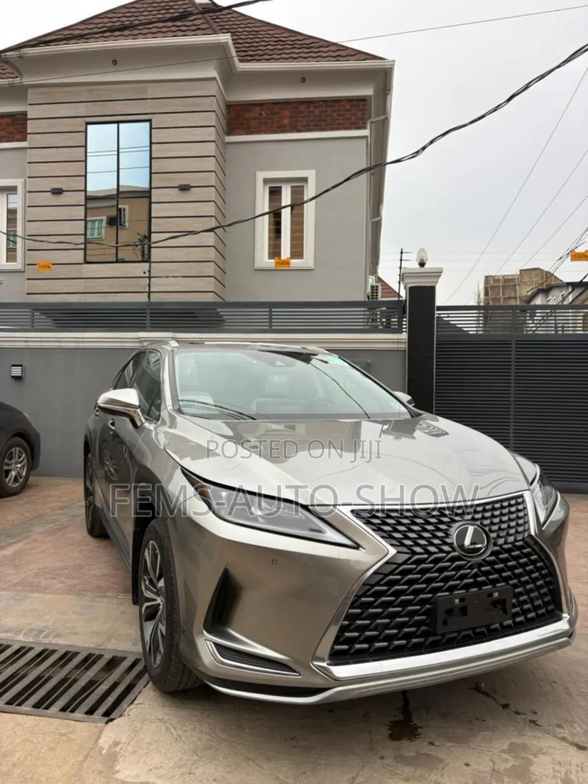 Lexus RX 2022 Gold