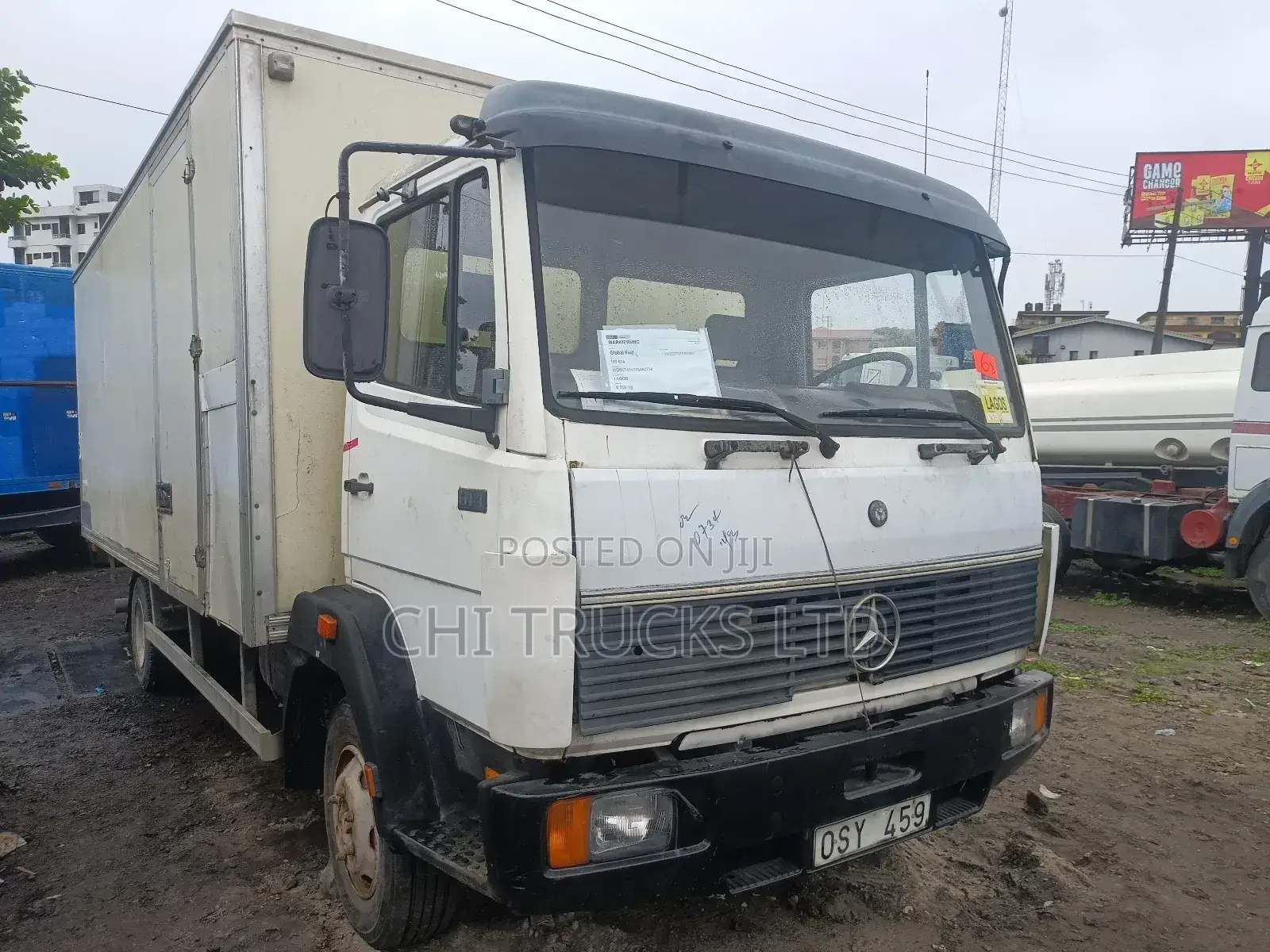 Mercedes Benz 814 Truck With Lift Gate Direct German