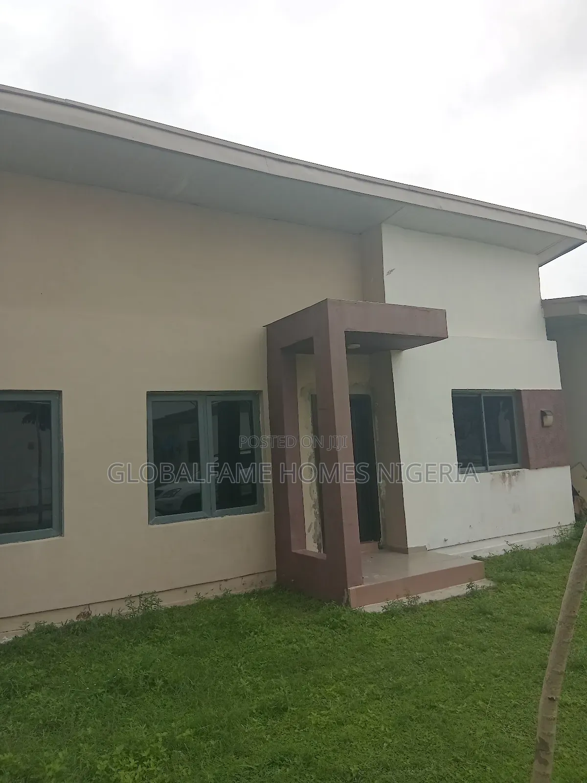 Furnished 3bdrm Bungalow in Beachwood Park, Lakowe for sale