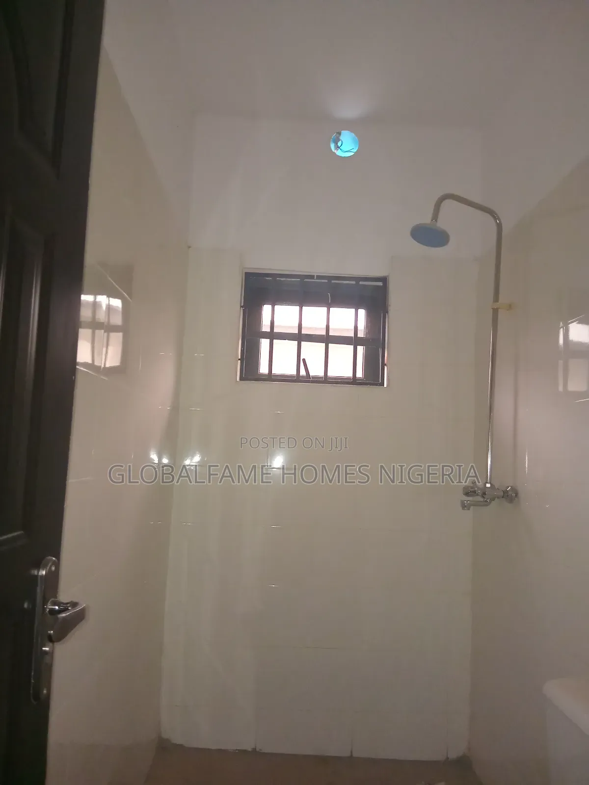 Furnished 3bdrm Bungalow in Beachwood Park, Lakowe for sale
