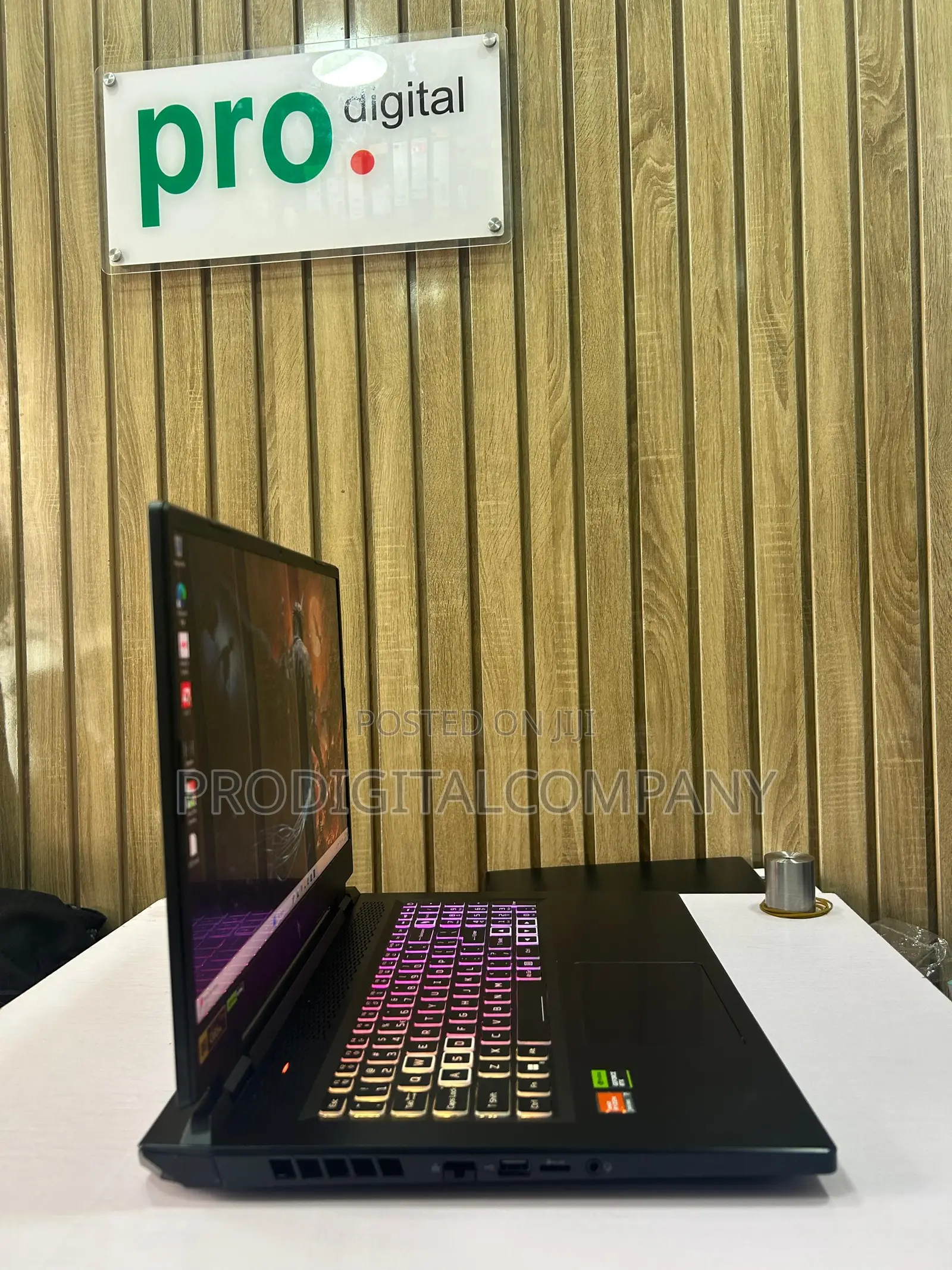 Laptop Acer Nitro 5 16GB AMD Ryzen 7 SSD 1T
