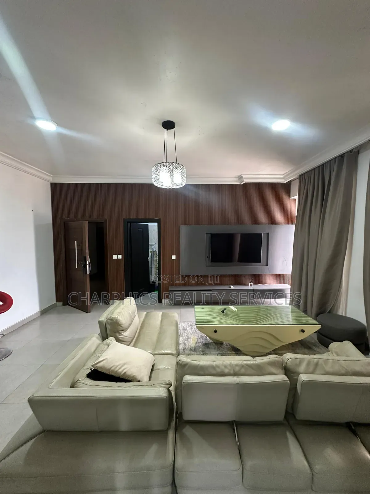 16bdrm Apartment in Victoria Island for sale