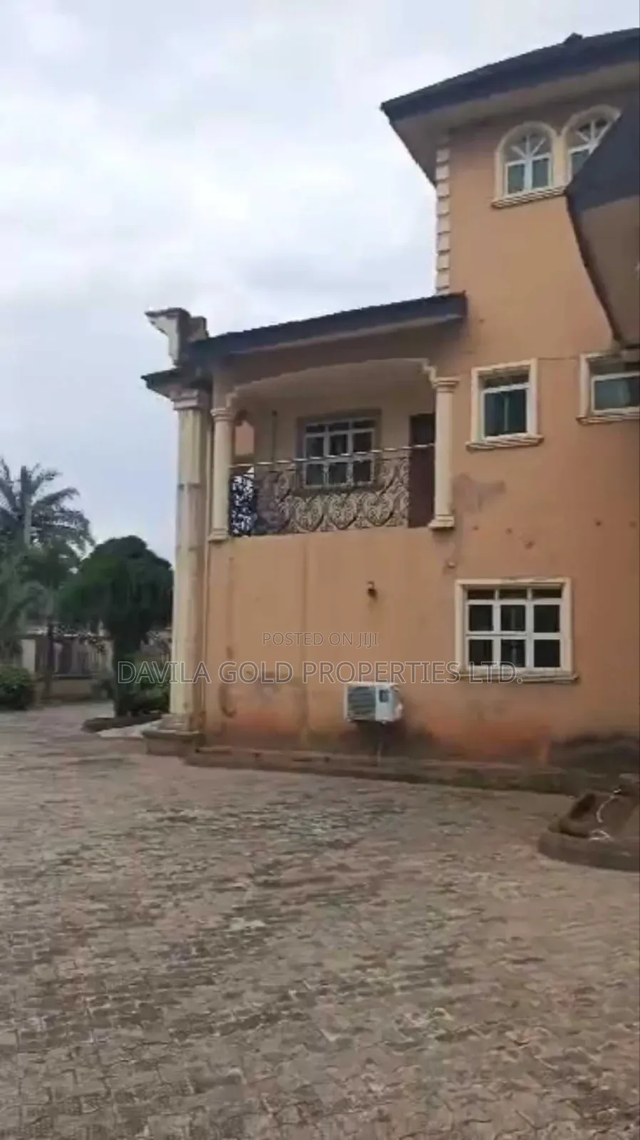 6bdrm Duplex in Benin City for sale