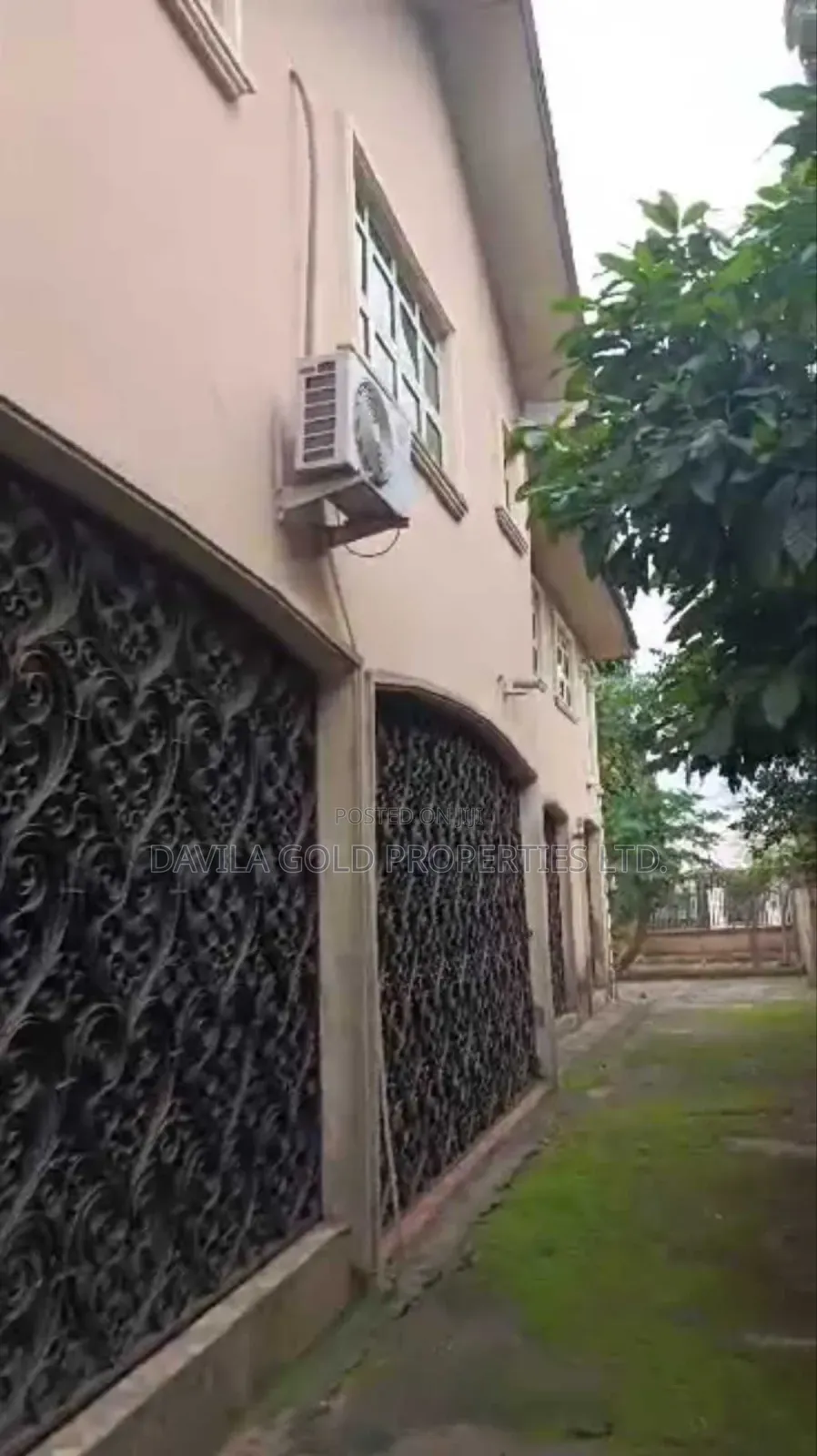 6bdrm Duplex in Benin City for sale