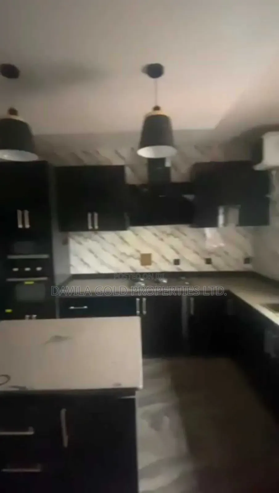 5bdrm Duplex in Benin City for sale