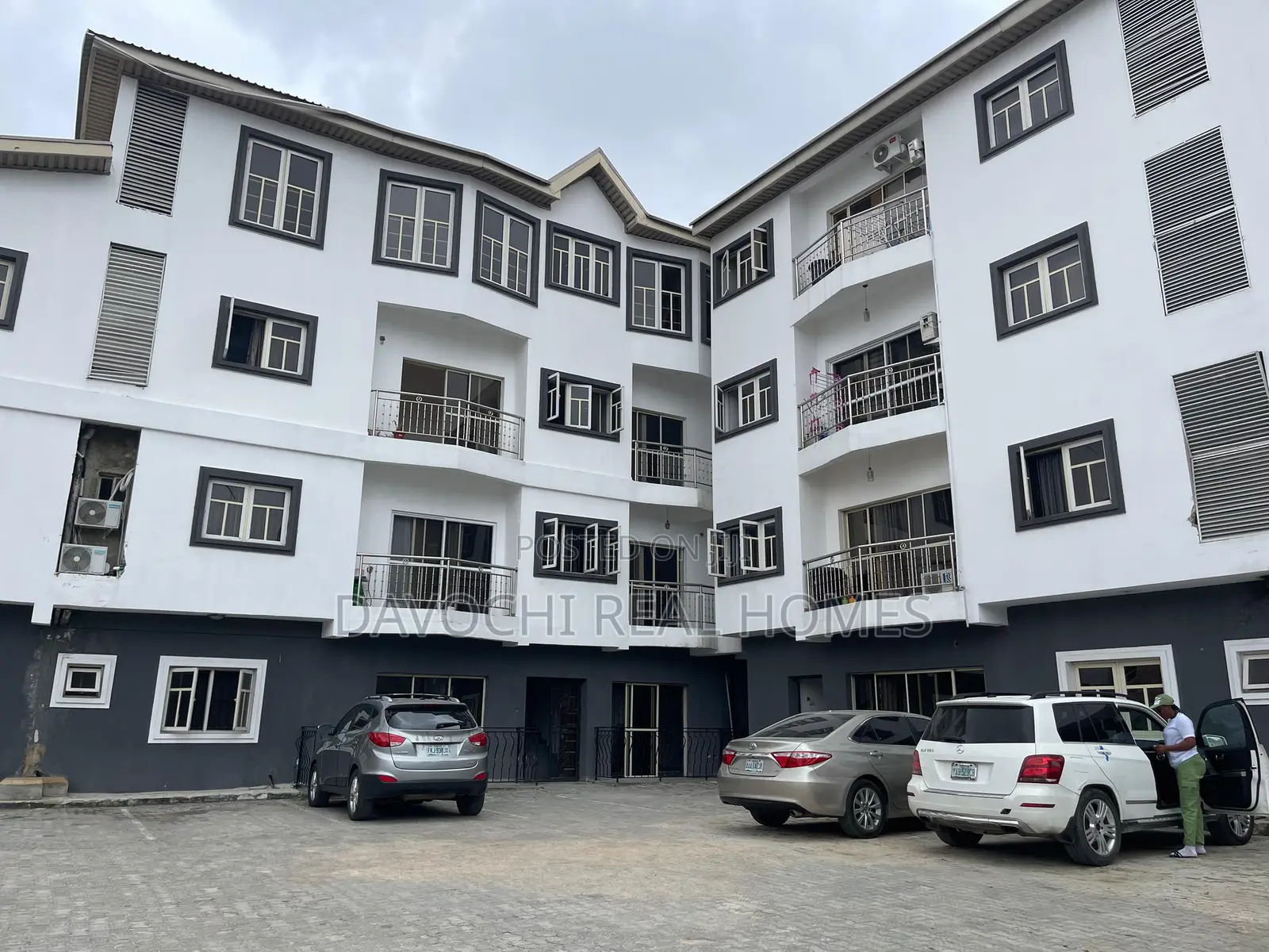 Mini Flat in Osapa London for rent
