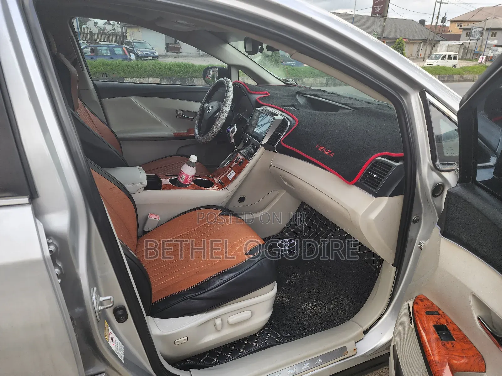 Toyota Venza AWD 2011 Silver
