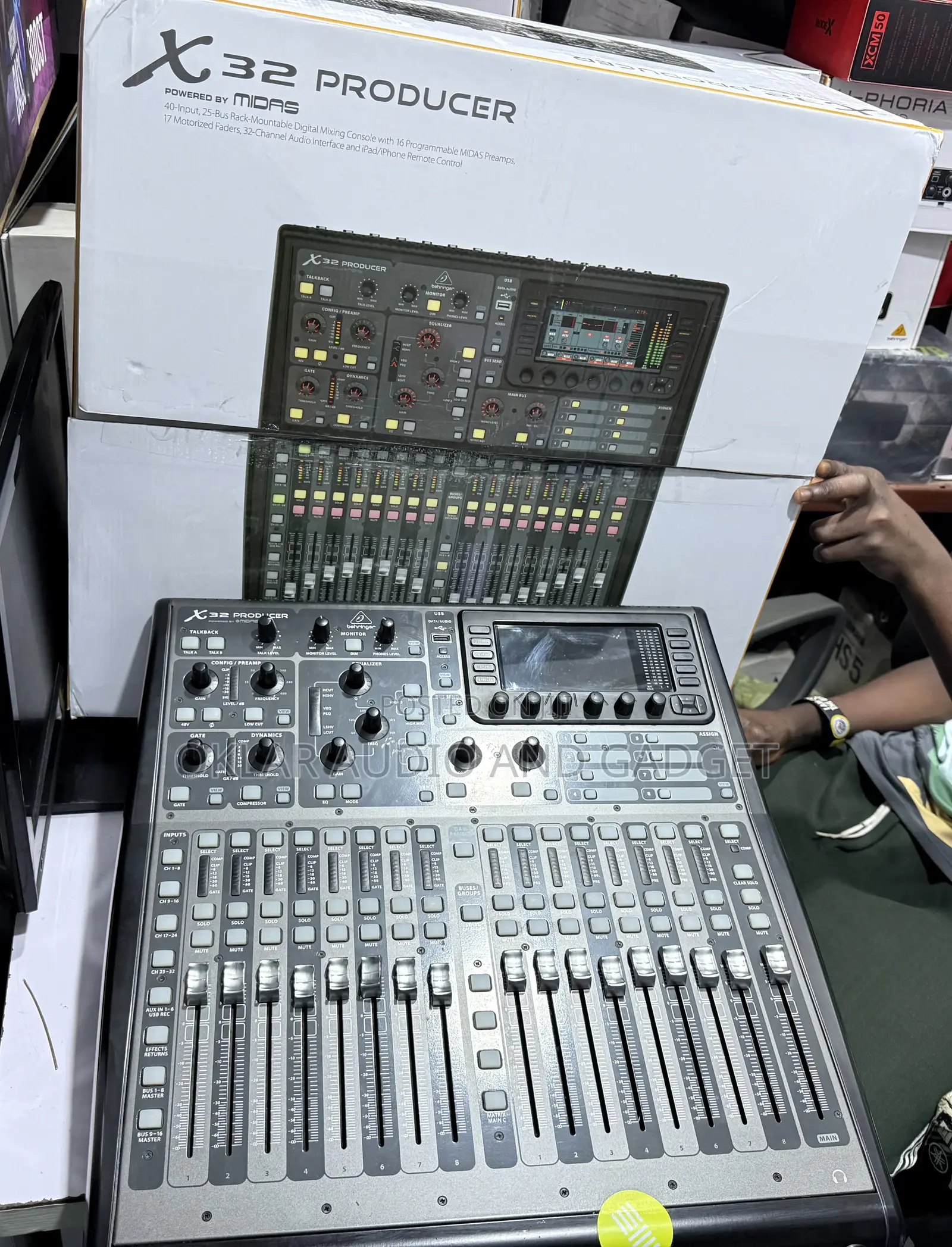 Behringer X32 Producer 32 Channel Digital Mixer ( Neatly Used)