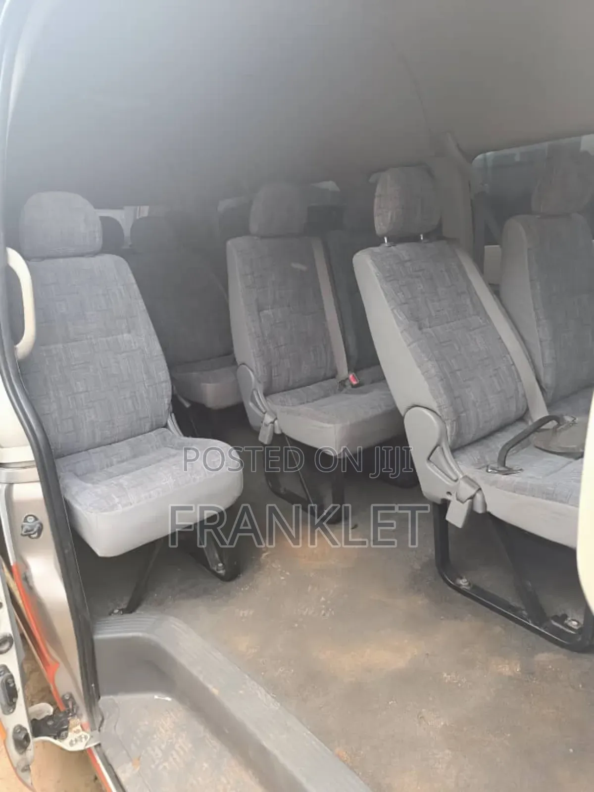 Toyota HiAce 2018 White